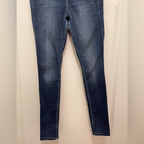 Hollister Ultra High-Rise Jean Leggings - Picture 4 of 13